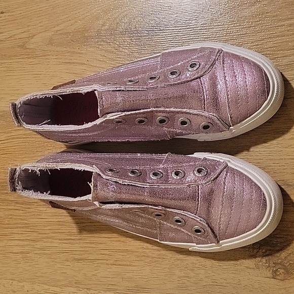 Blowfish Malibu Other - Blowfish-Malibu Kifs, Metallic Pink Slip-On Sneakers